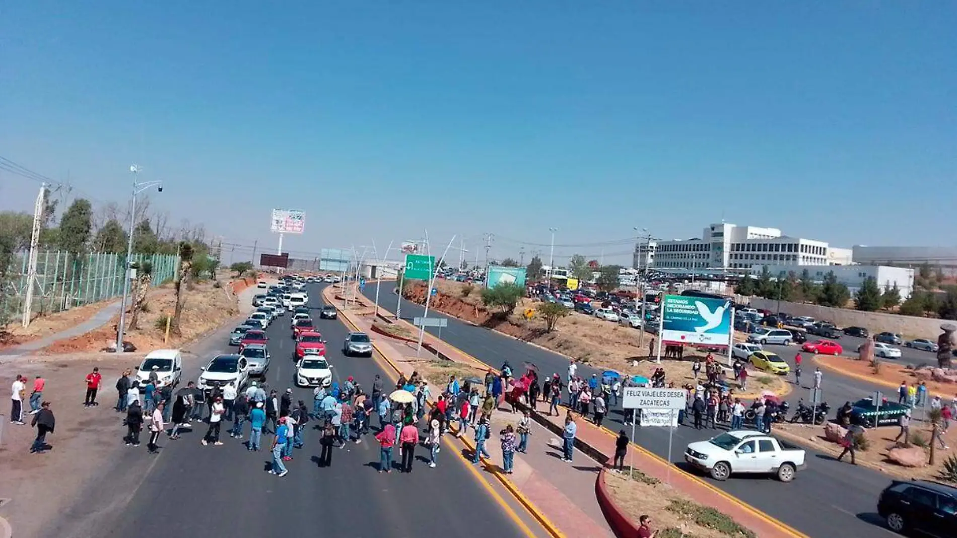 Bloqueo de calzada Héroes de Chapultepec